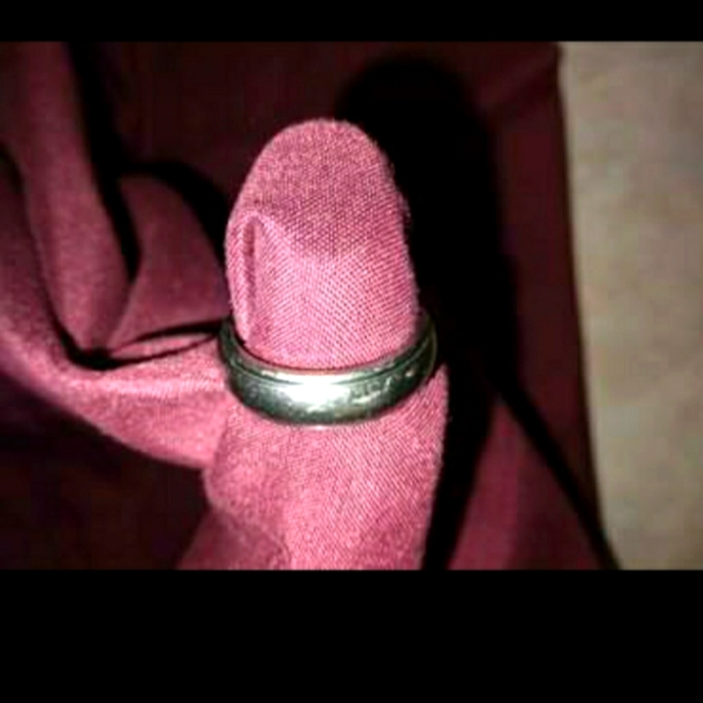 Titanium wedding band size 7